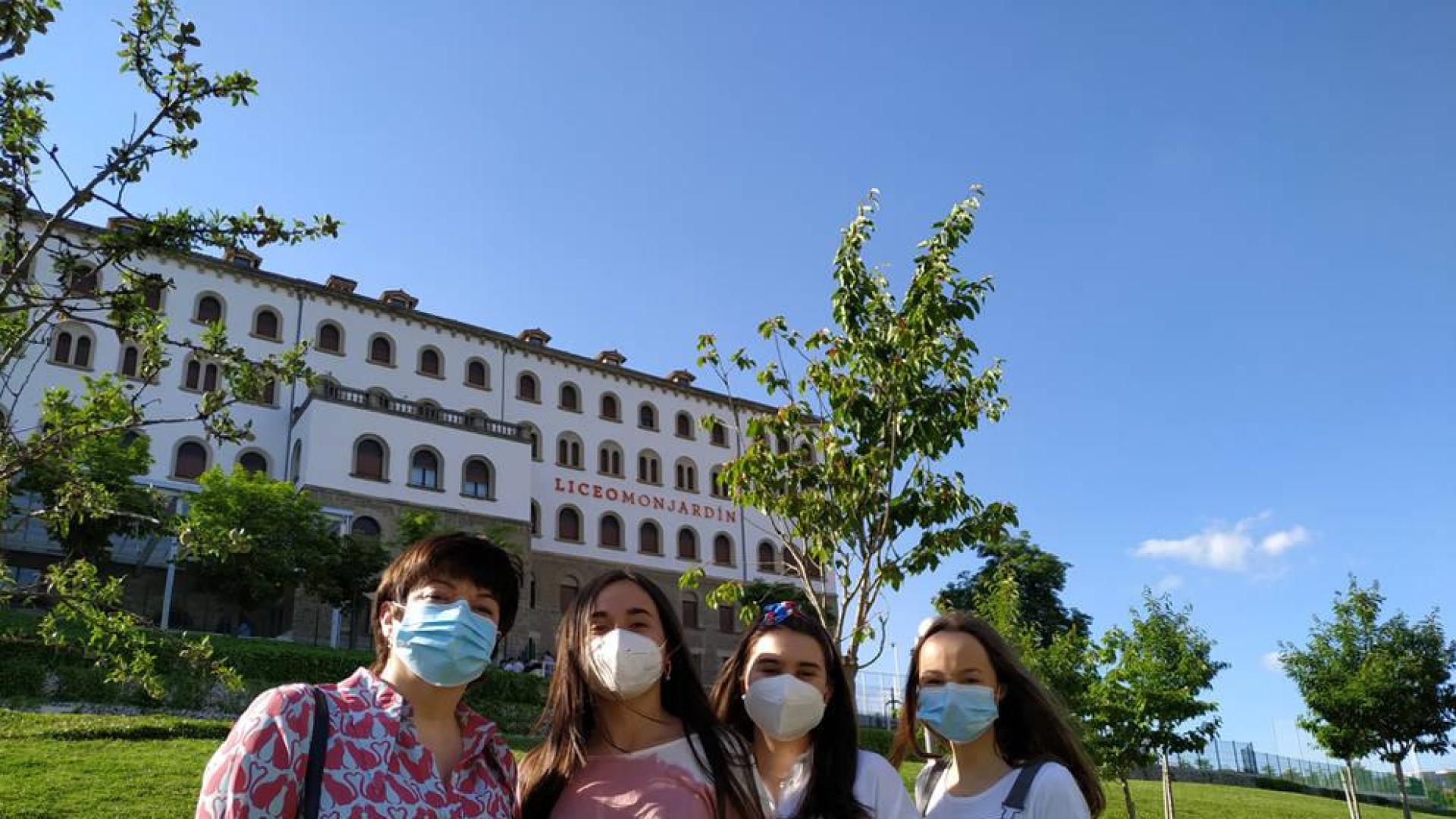 Alumnas del Liceo Monjardín, ganadoras del segundo premio de Vidiomas