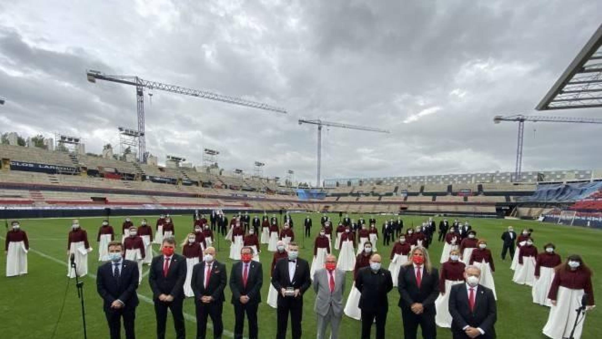 El Orfeón Pamplonés brinda con un concierto su despedida al Sadar