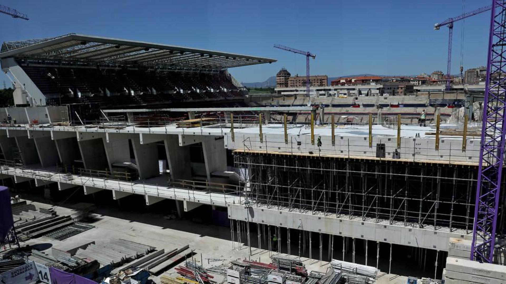 El Sadar, en pleno proceso de reforma, en una imagen tomada en la parte Sur del estadio.