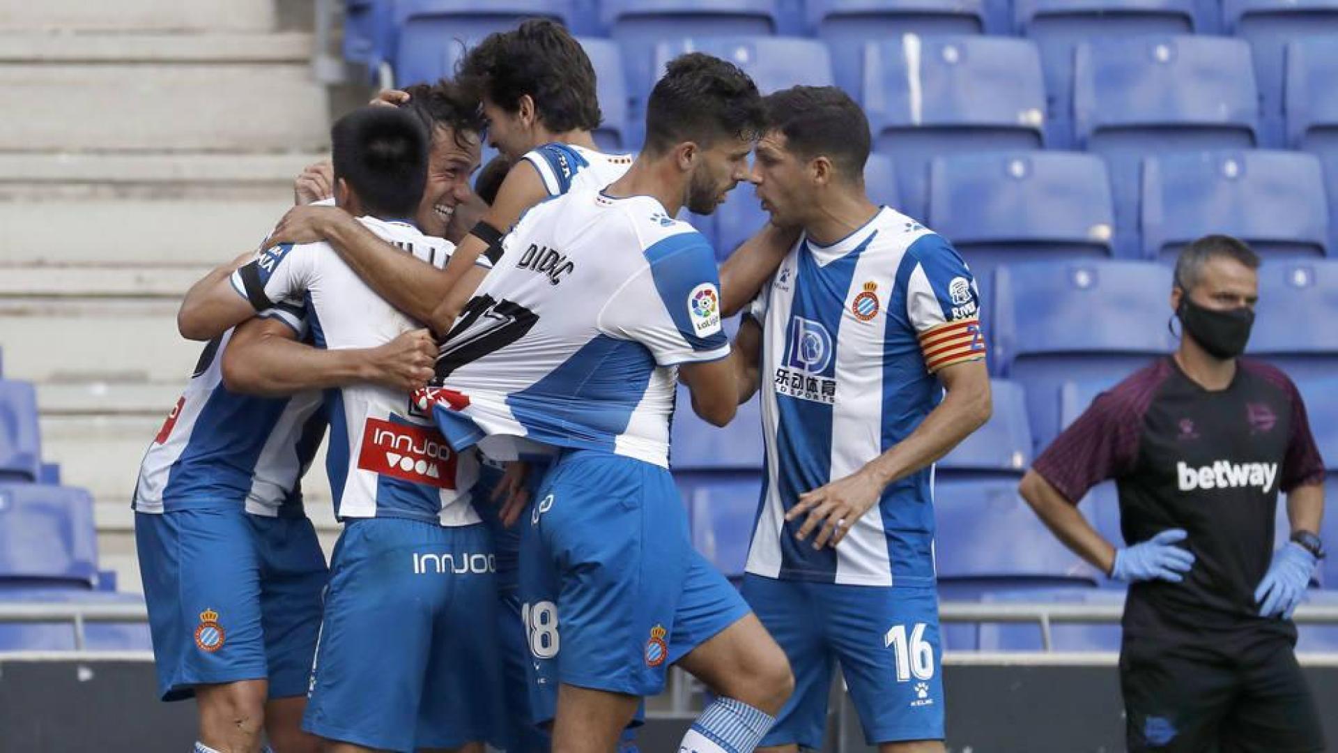 Monólogo perico frente a un Alavés con diez