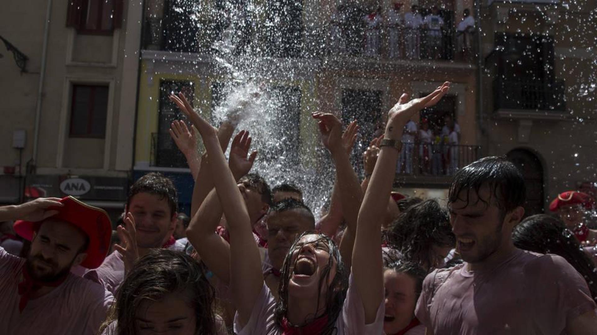 Medio centenar de municipios y concejos han cancelado ya sus fiestas