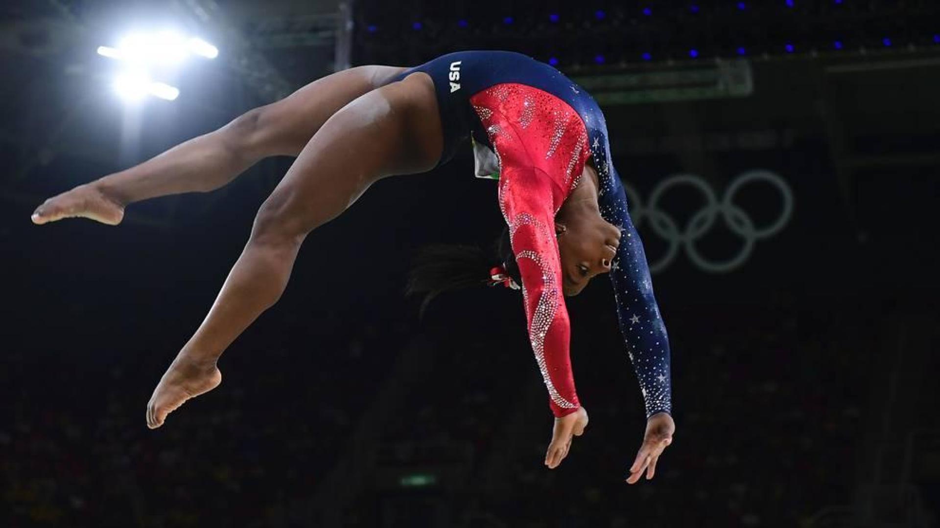 Simone Biles, tetracampeona olímpica, denuncia ser víctima de abuso sexuales por Larry Nassar