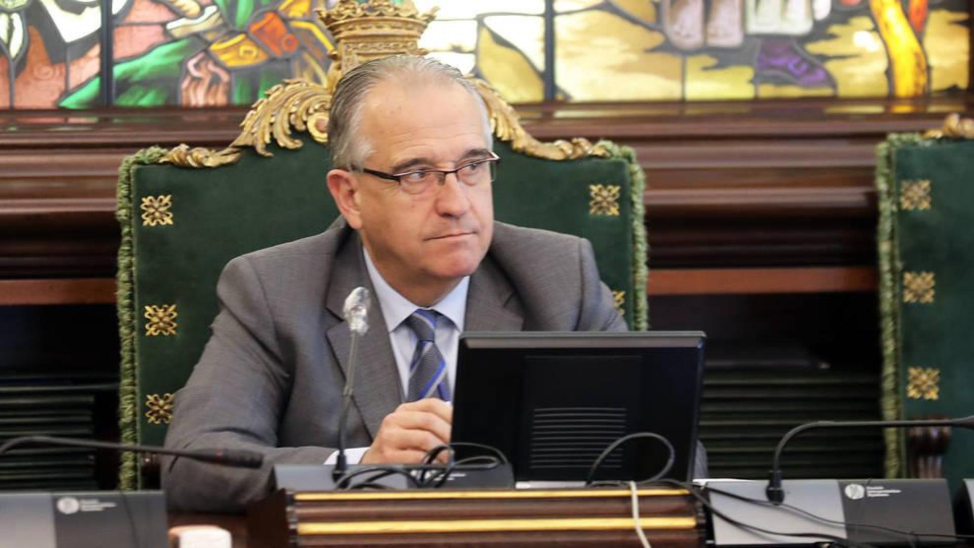 Maya: "Se ha ninguneado a los ayuntamientos de Navarra Suma"