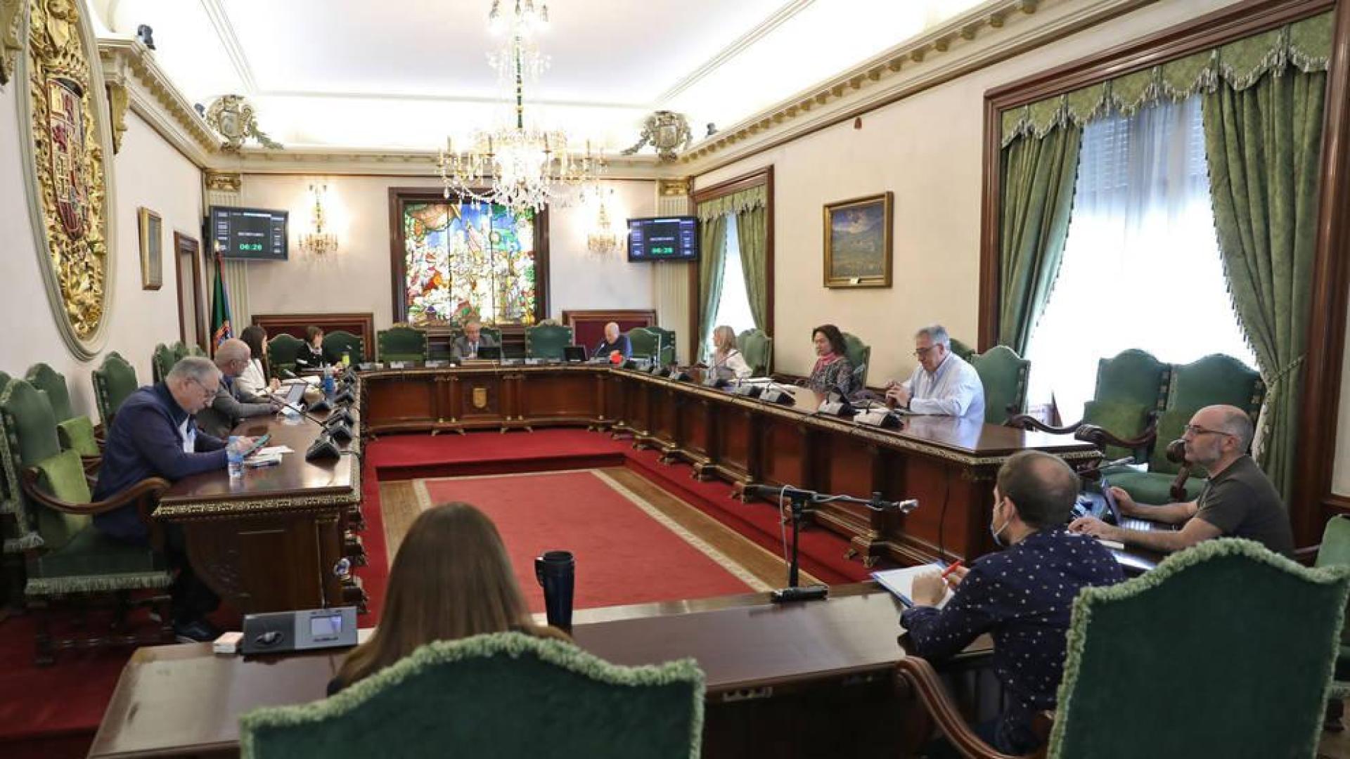 Aprobados 3,2 millones para pagar un complemento a los contratados