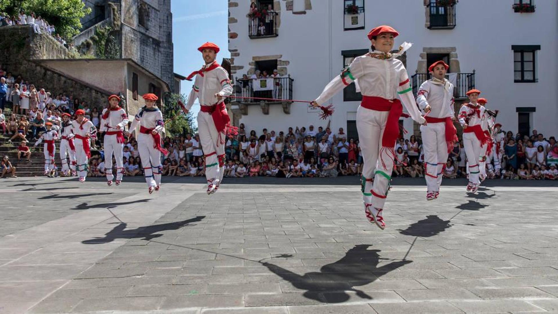 Bera baraja un programa cultural en verano por las fiestas suspendidas
