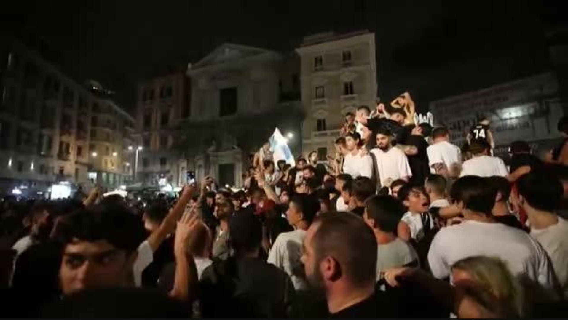 Descontrol en Nápoles durante una celebración deportiva