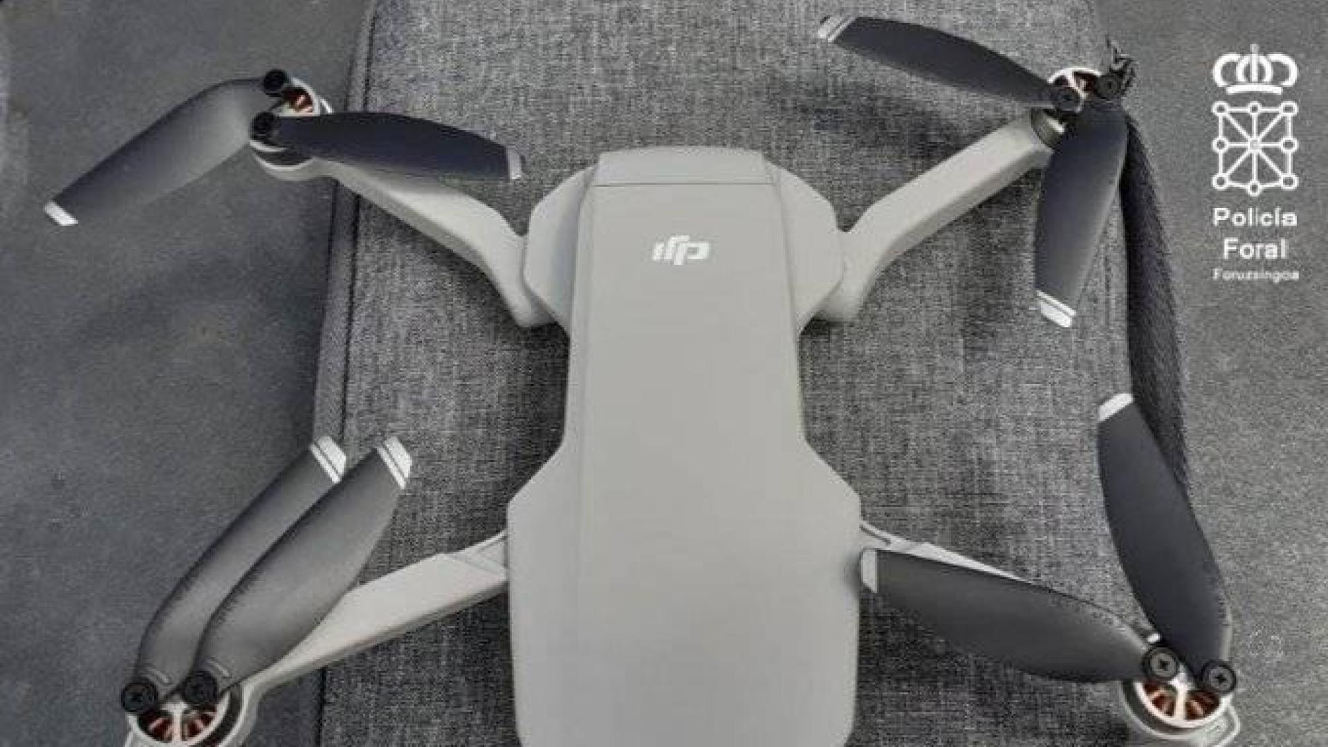 Denunciado por sobrevolar el castillo de Javier con un dron sin permiso ni licencia.