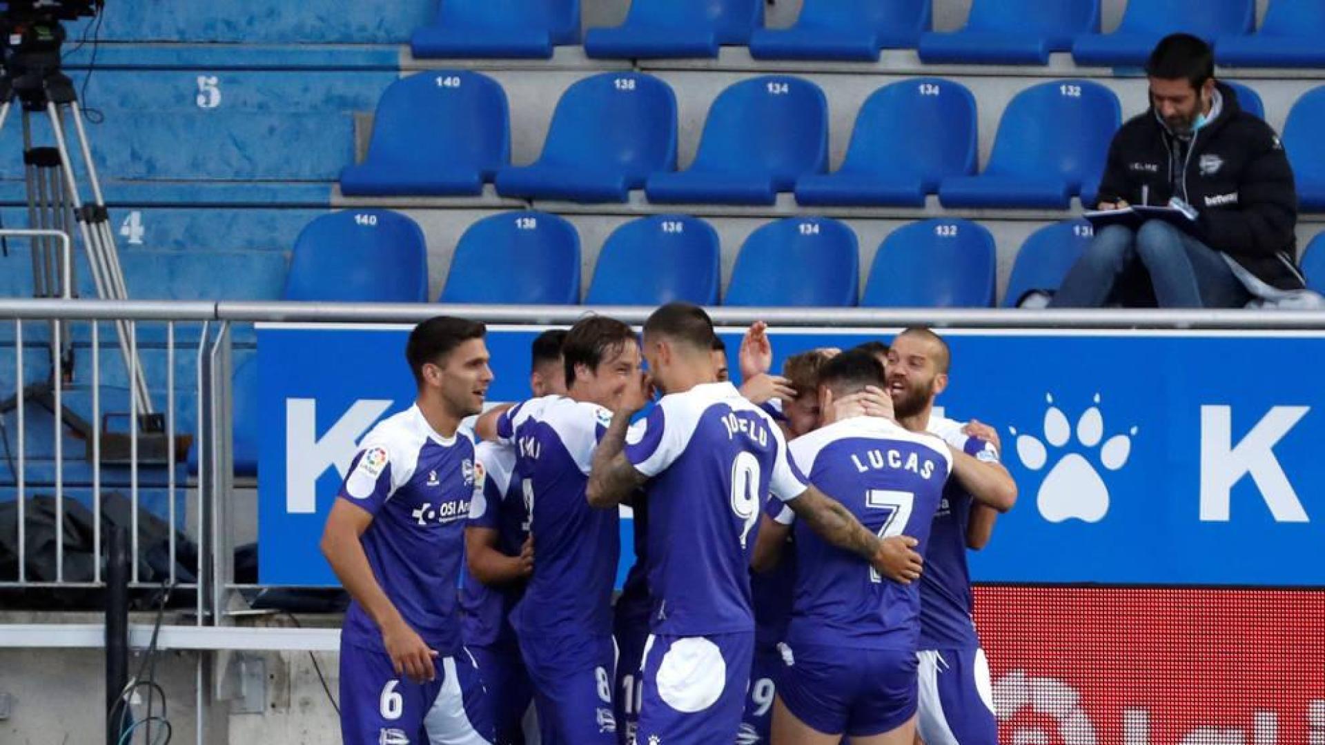 La cantera alavesista resuelve ante una Real sin ideas