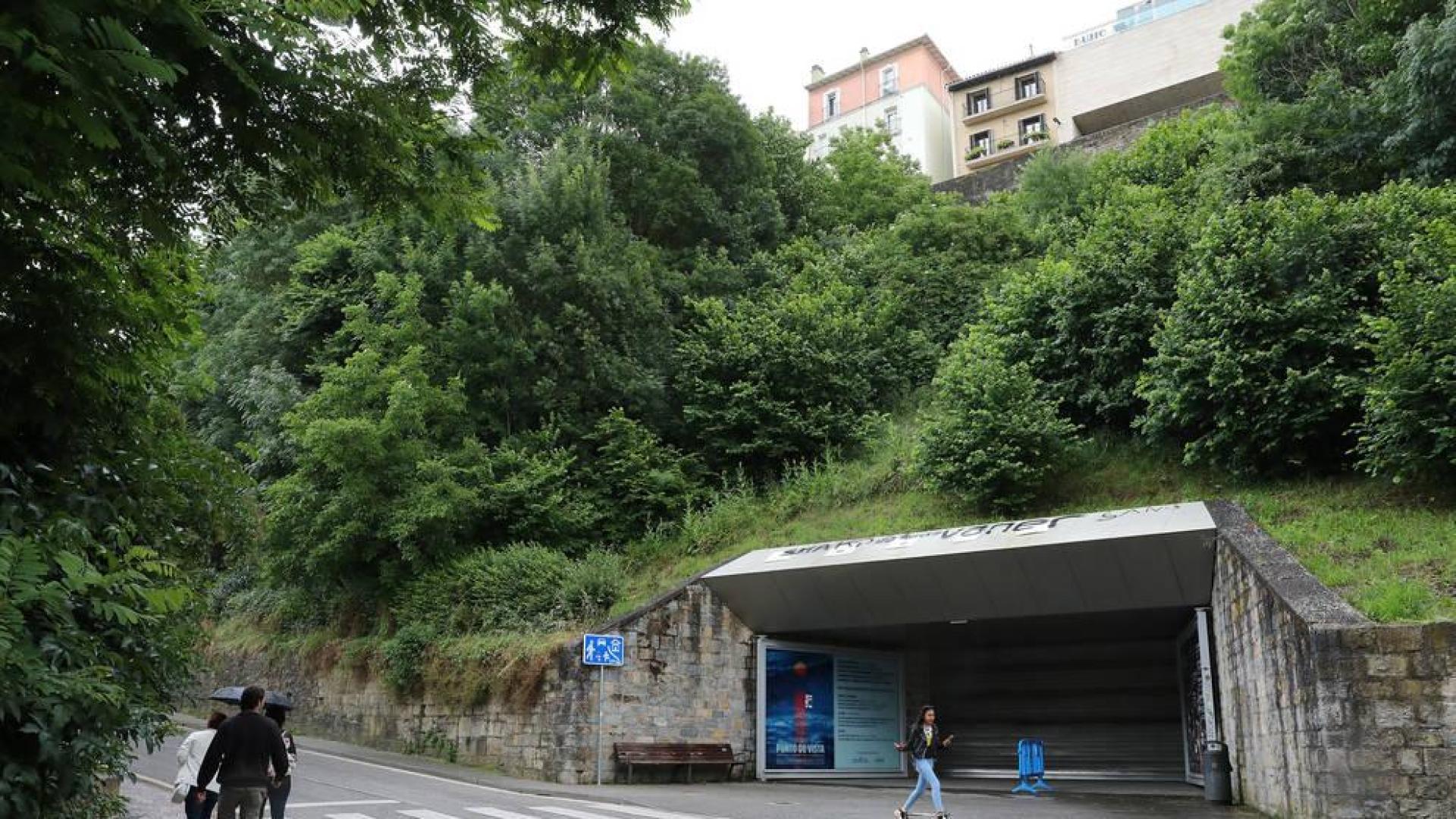 Sin fecha de apertura para los doce ascensores urbanos