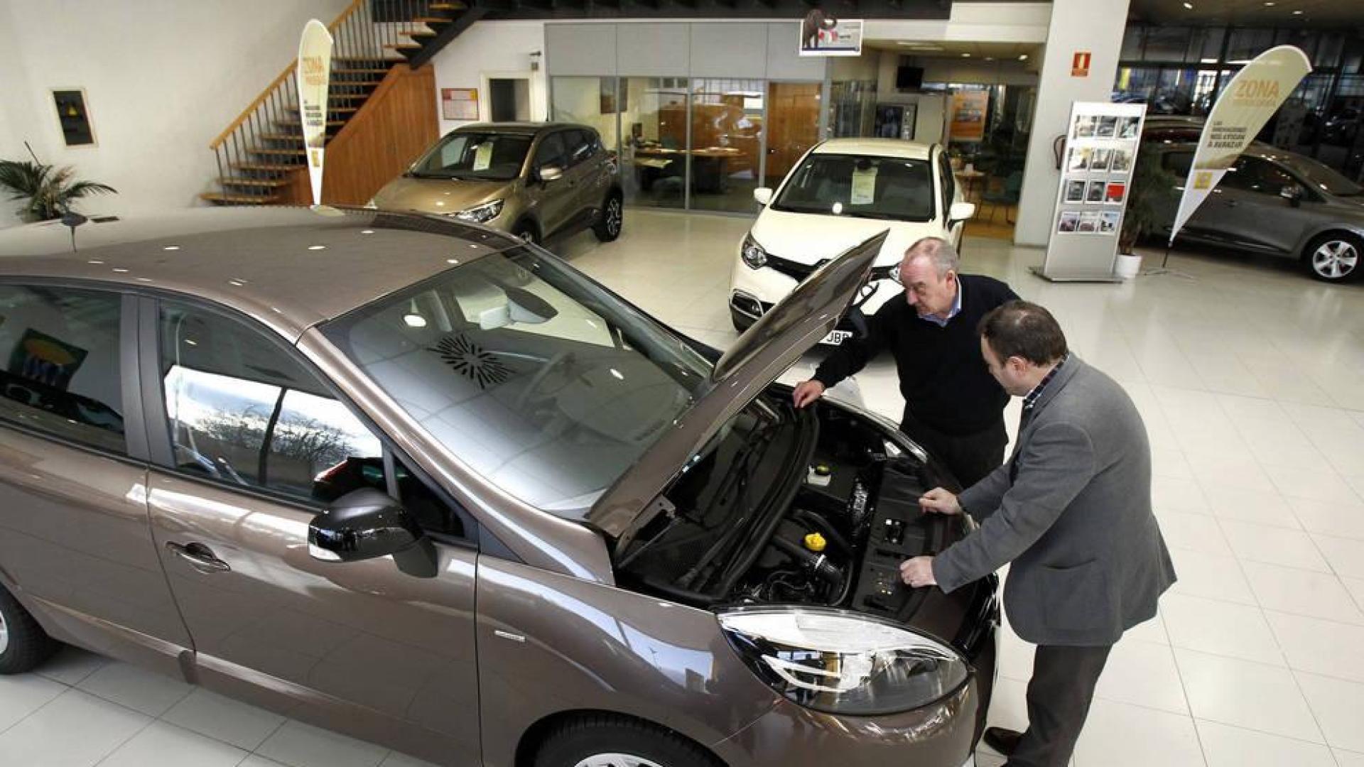 Las matriculaciones siguen cayendo mientras crece la economía y el empleo