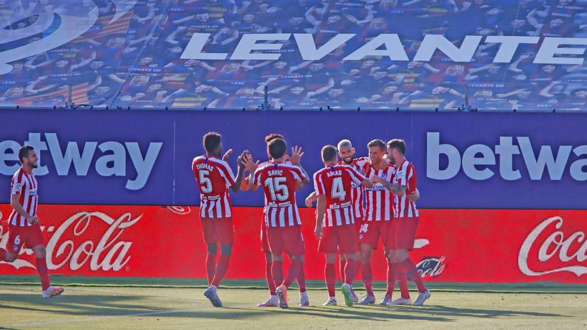 El Atlético se afianza en la tercera plaza