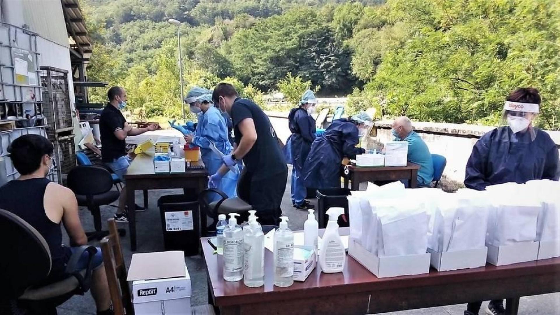 Salud extiende las pruebas en Sunbilla, donde ya hay 16 contagiados