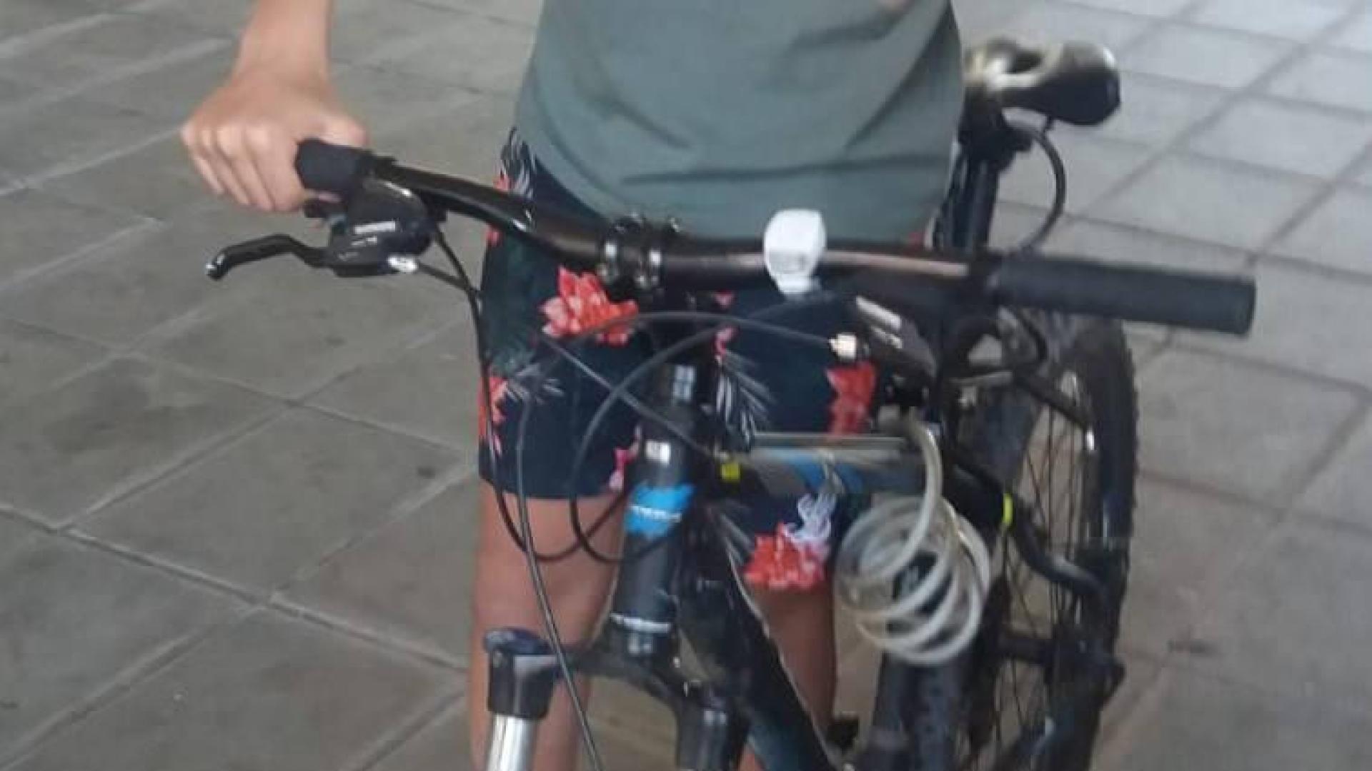 Un niña acaba con cinco grapas de sutura tras recibir un pedrada en el río en Huarte