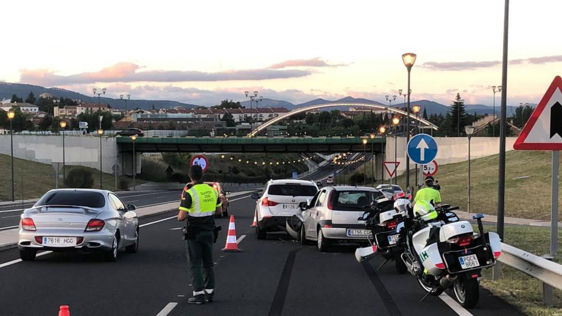 Colisión por alcance de tres vehículos en Cizur