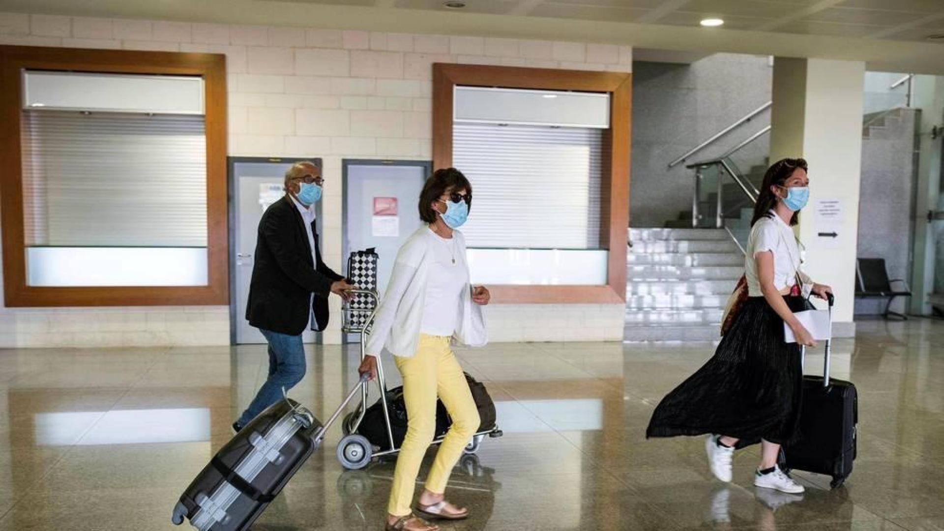 Illa cifra en 54 los casos positivos de COVID-19 importados del 22 a 28 junio