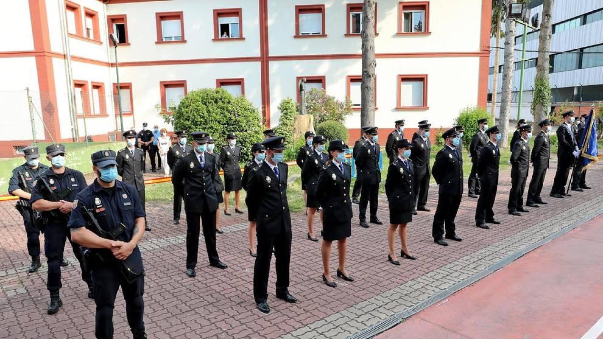 Veinticuatro nuevos policías nacionales juran su cargo en Pamplona