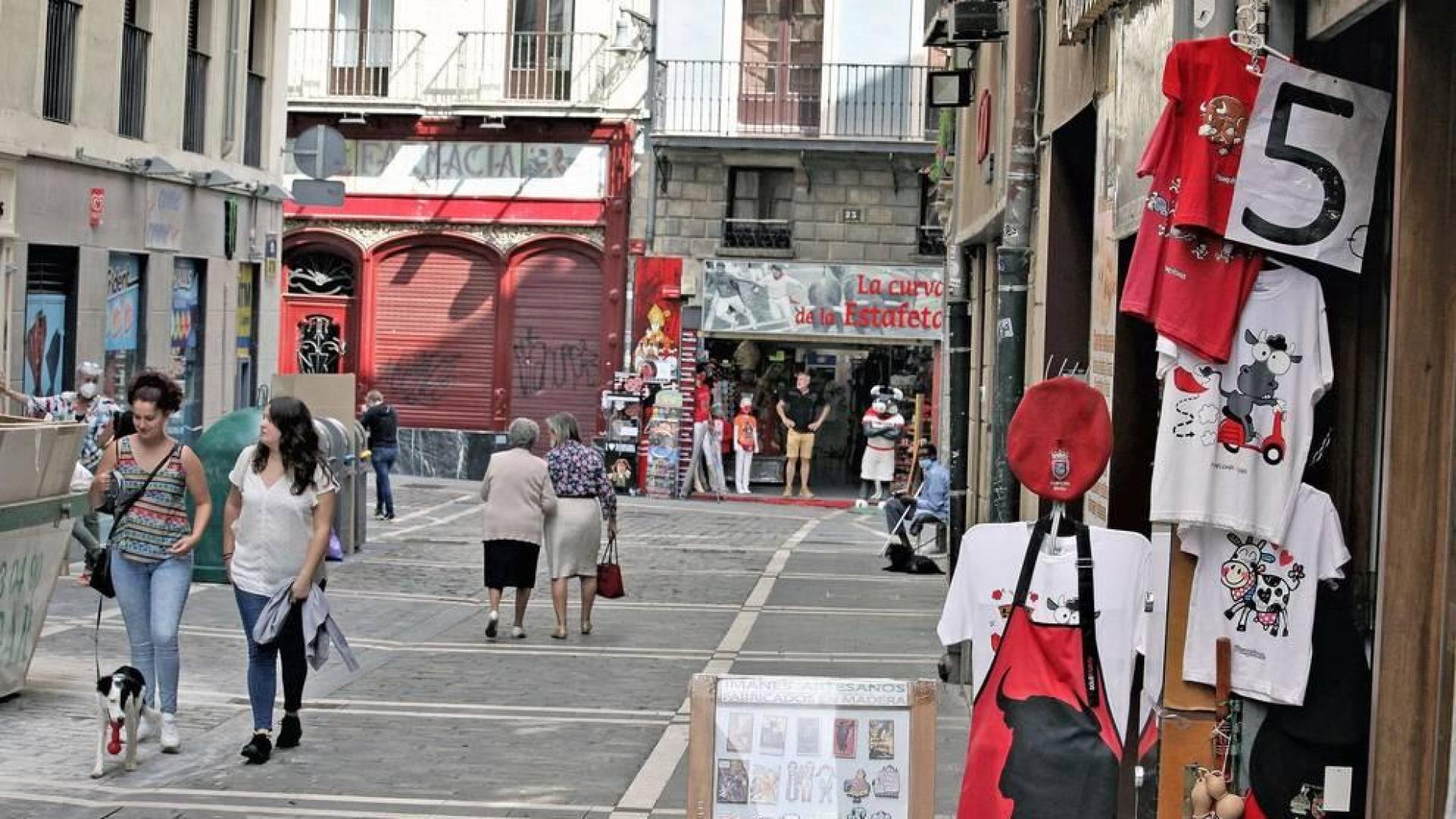 Menos escaparates de ropa blanca