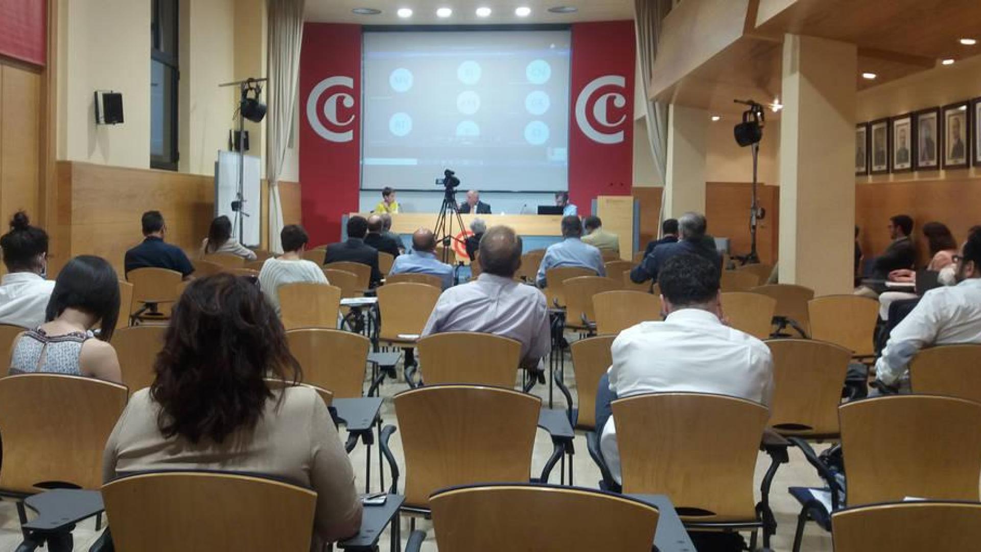 La presidenta Chivite clausuró el pleno de la Cámara de Comercio de Navarra