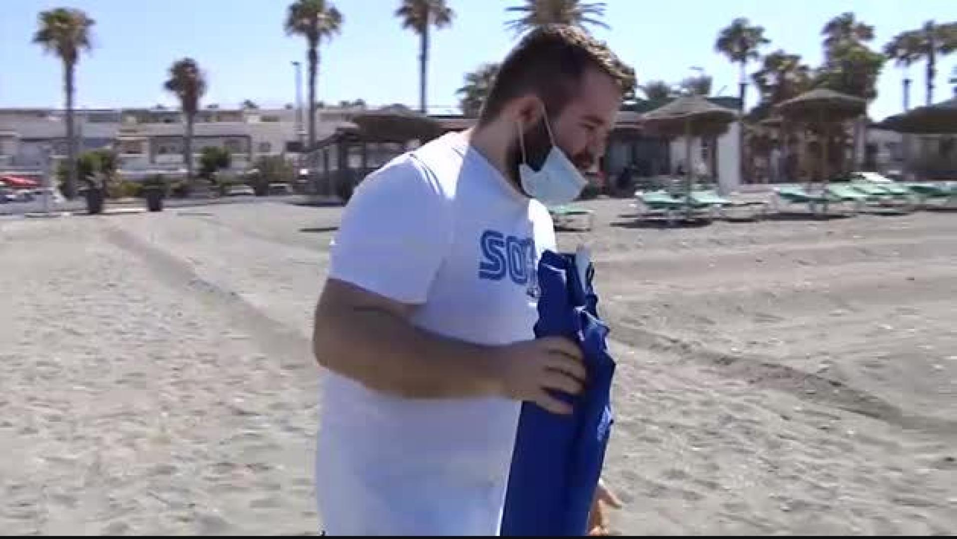 Vídeo: Dudas de los veraneantes en los primeros días de playa
