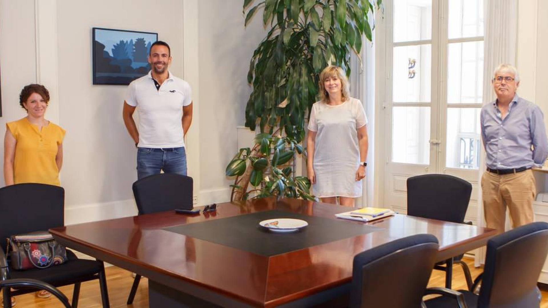 Vanesa Yubero, Fundación +34; Javier Casado, director de la Fundación +34; Ana Ollo, consejera de Relaciones Ciudadanas;y  Josemi Gastón, director del Instituto  Navarro de la Memoria