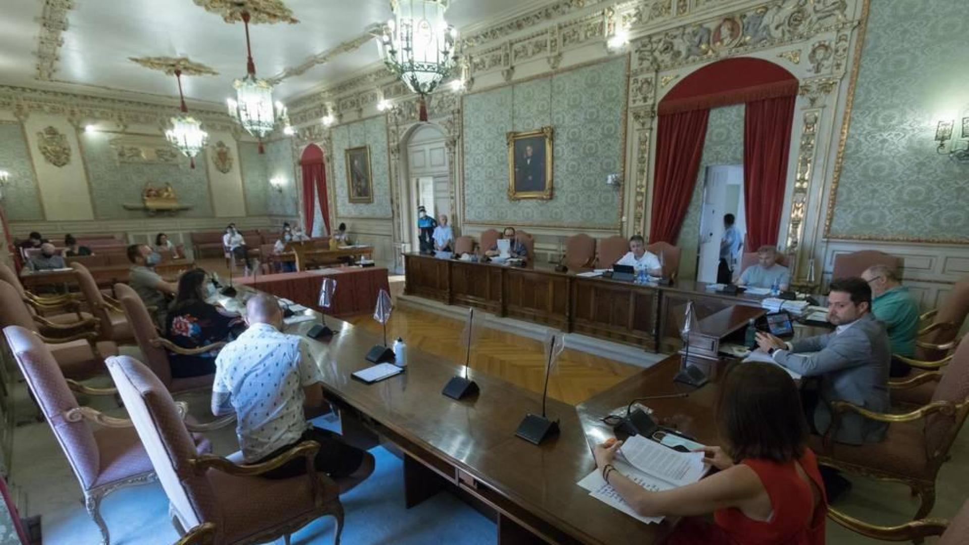 Rechazan que el PNV negocie competencias en nombre de Navarra