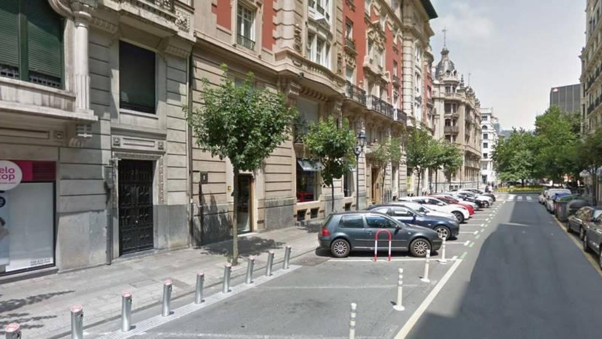 Muere un hombre tras ser apuñalado por su pareja en una pensión de Bilbao