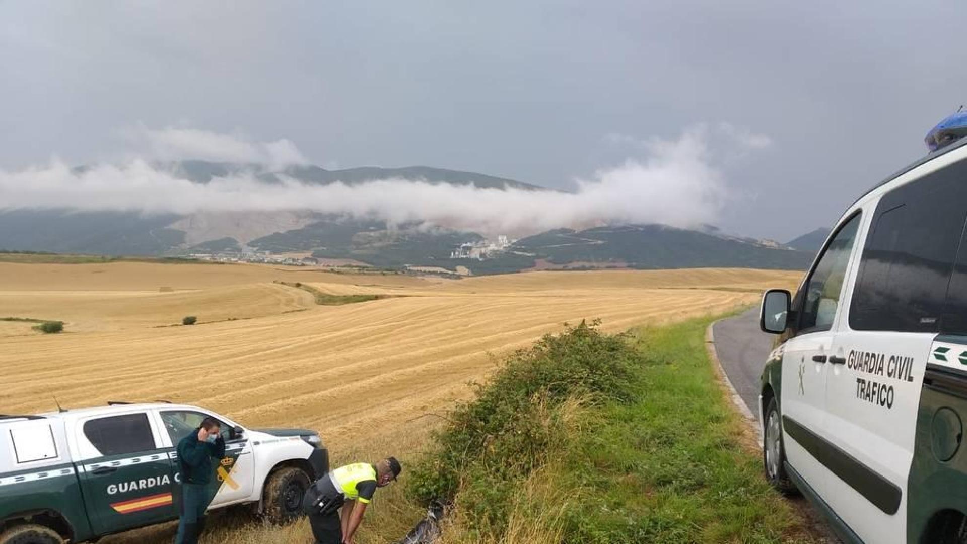 Dos heridos leves en una salida de vía de una motocicleta en Biurrun