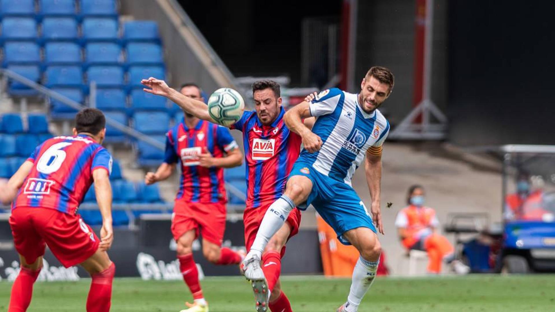 El Eibar acaricia la permanencia a costa de un Espanyol desaparecido