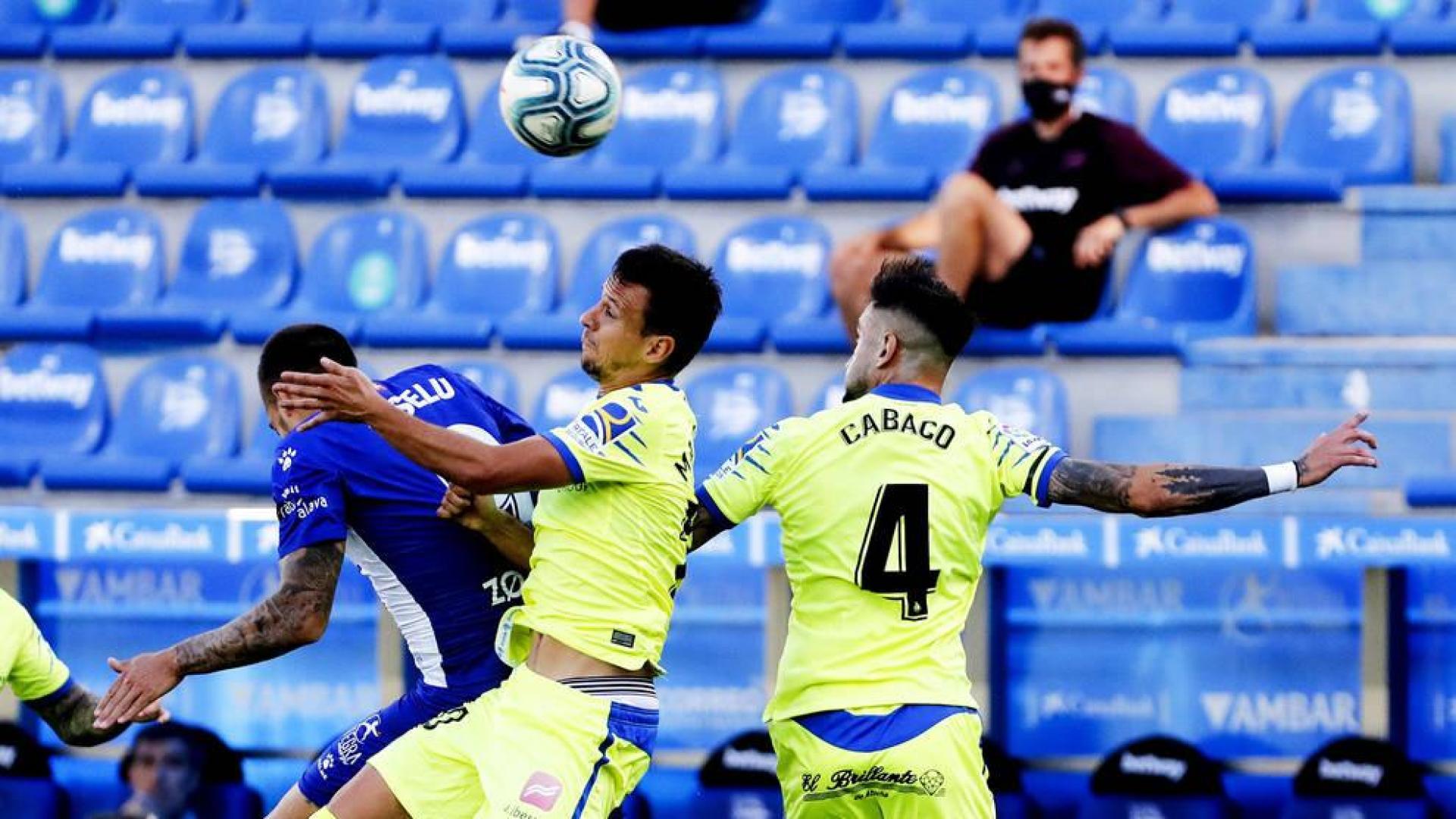 El miedo a perder obliga al reparto de puntos en Mendizorroza