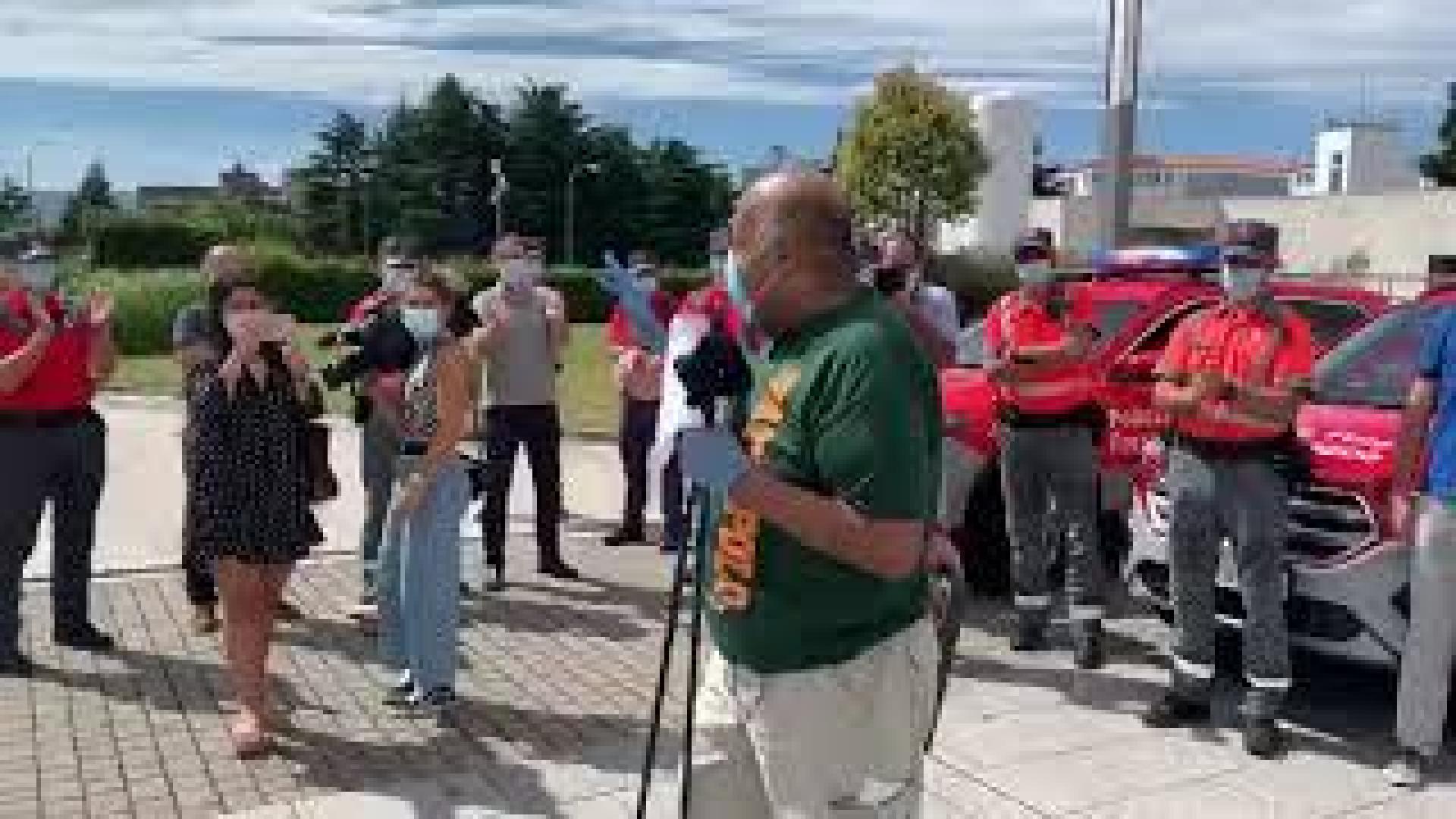 Vídeo: El policía foral Damián Rocu-Epitie abandona el hospital