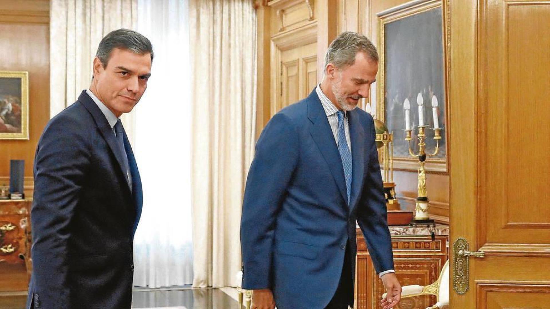 El Gobierno insta al Rey a adoptar más medidas de ruptura con su padre