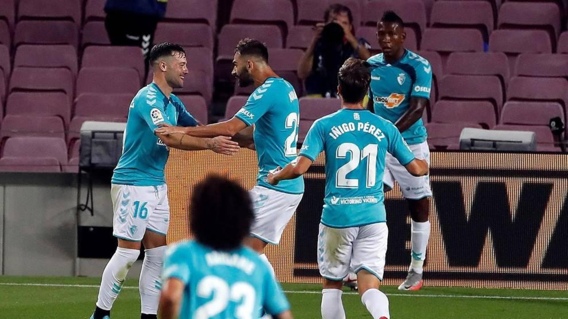Imágenes del choque entre rojillos y culés correspondiente a la Jornada 37 de LaLiga Santander disputado en el Camp Nou.