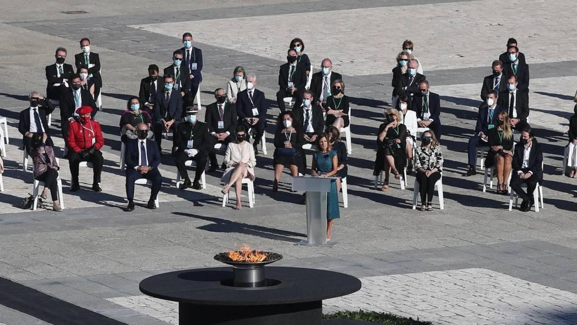Fotos del homenaje a las víctimas de Covid-19 en Madrid