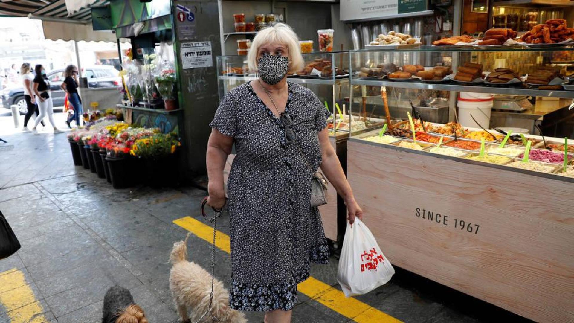Israel cerrará tiendas, restaurantes y playas por la segunda ola de COVID-19