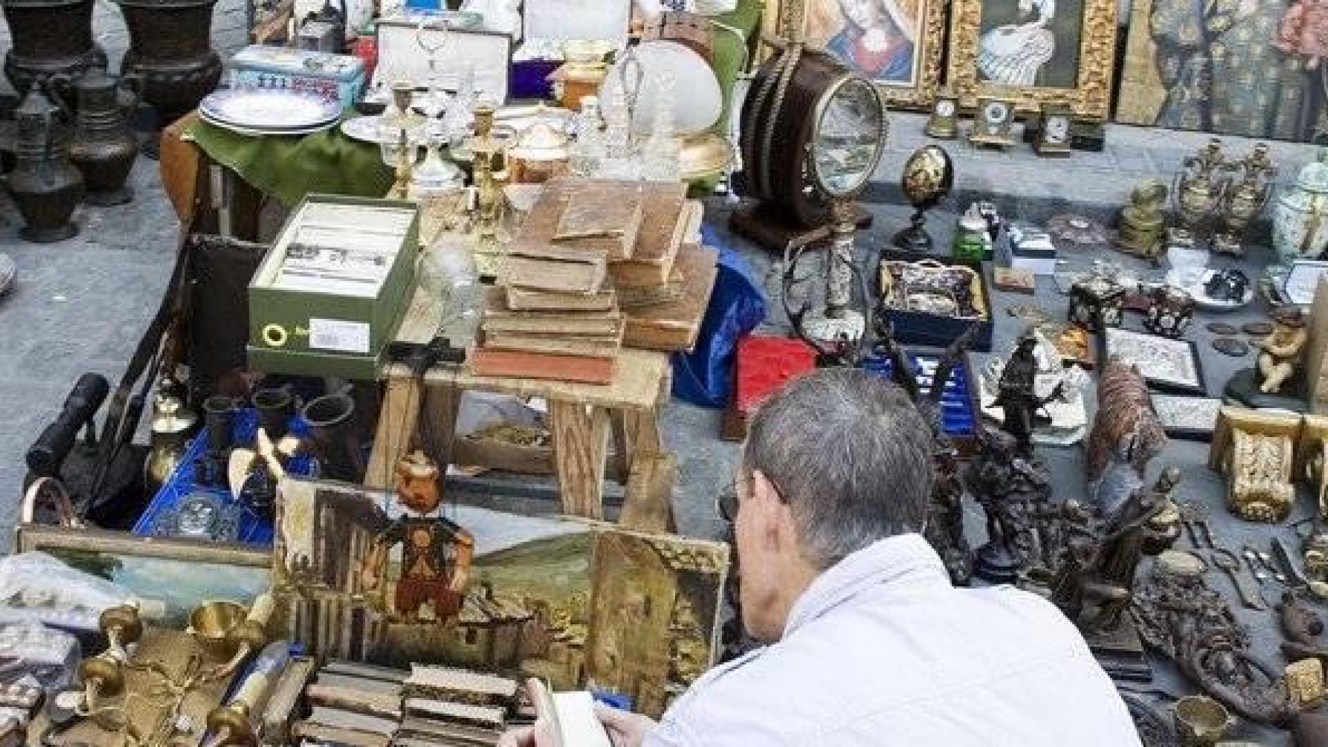 Comerciantes del Rastro se manifiestan por tercera vez