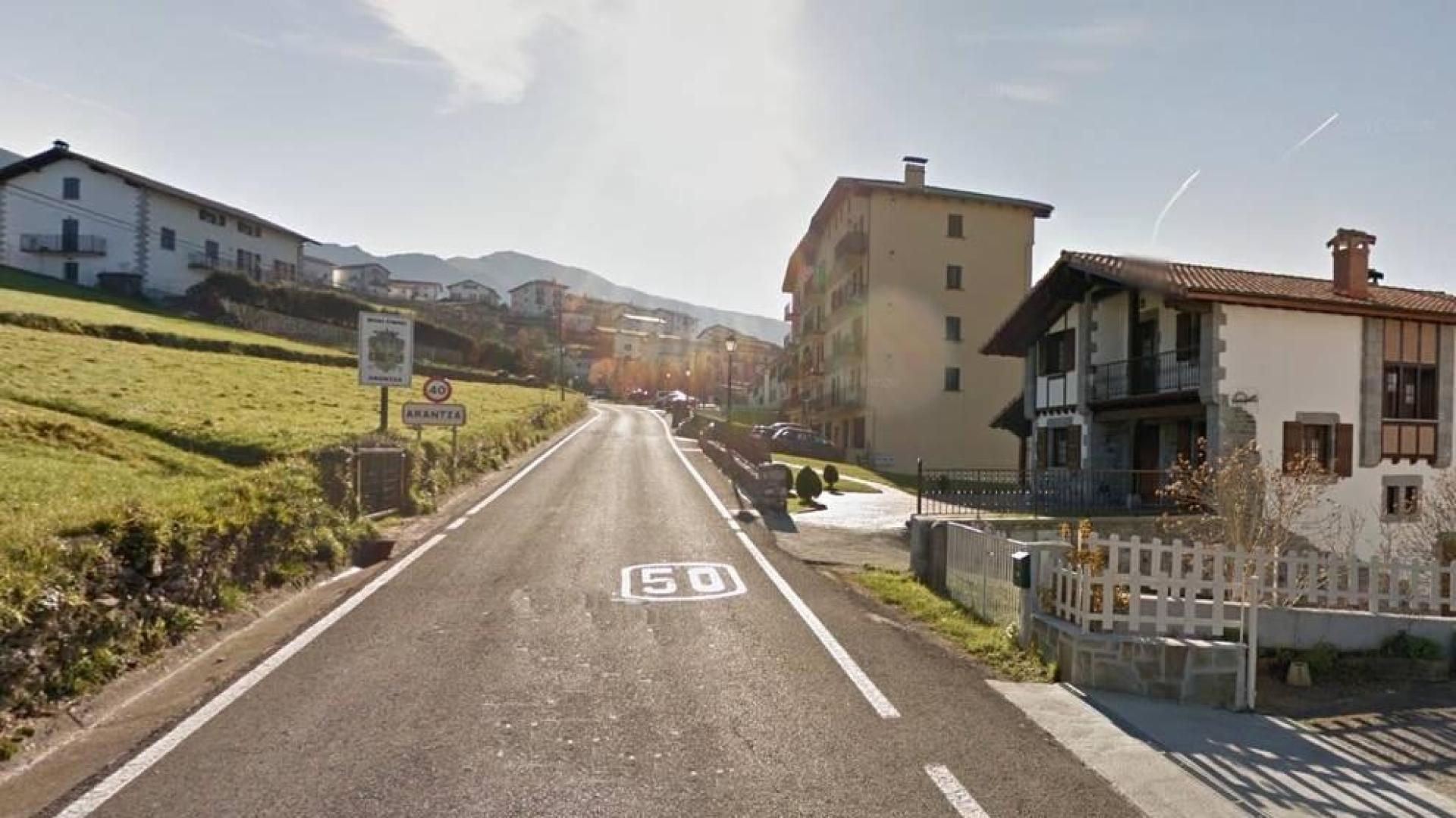 Trasladado un motorista al Hospital de Irún tras un accidente en Arantza