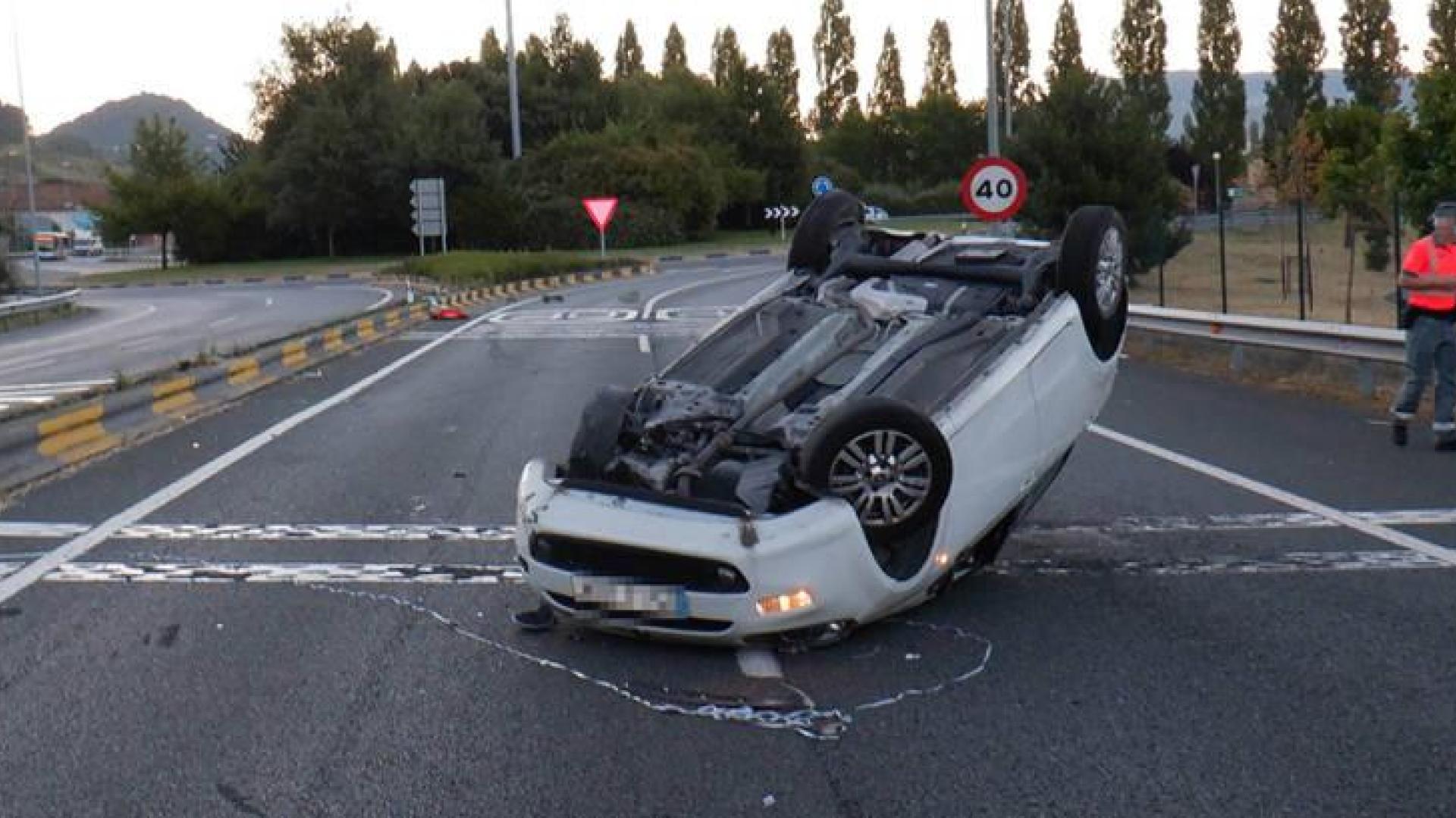 Imputado al dar positivo tras salirse de la vía y volcar en la Ronda de Pamplona