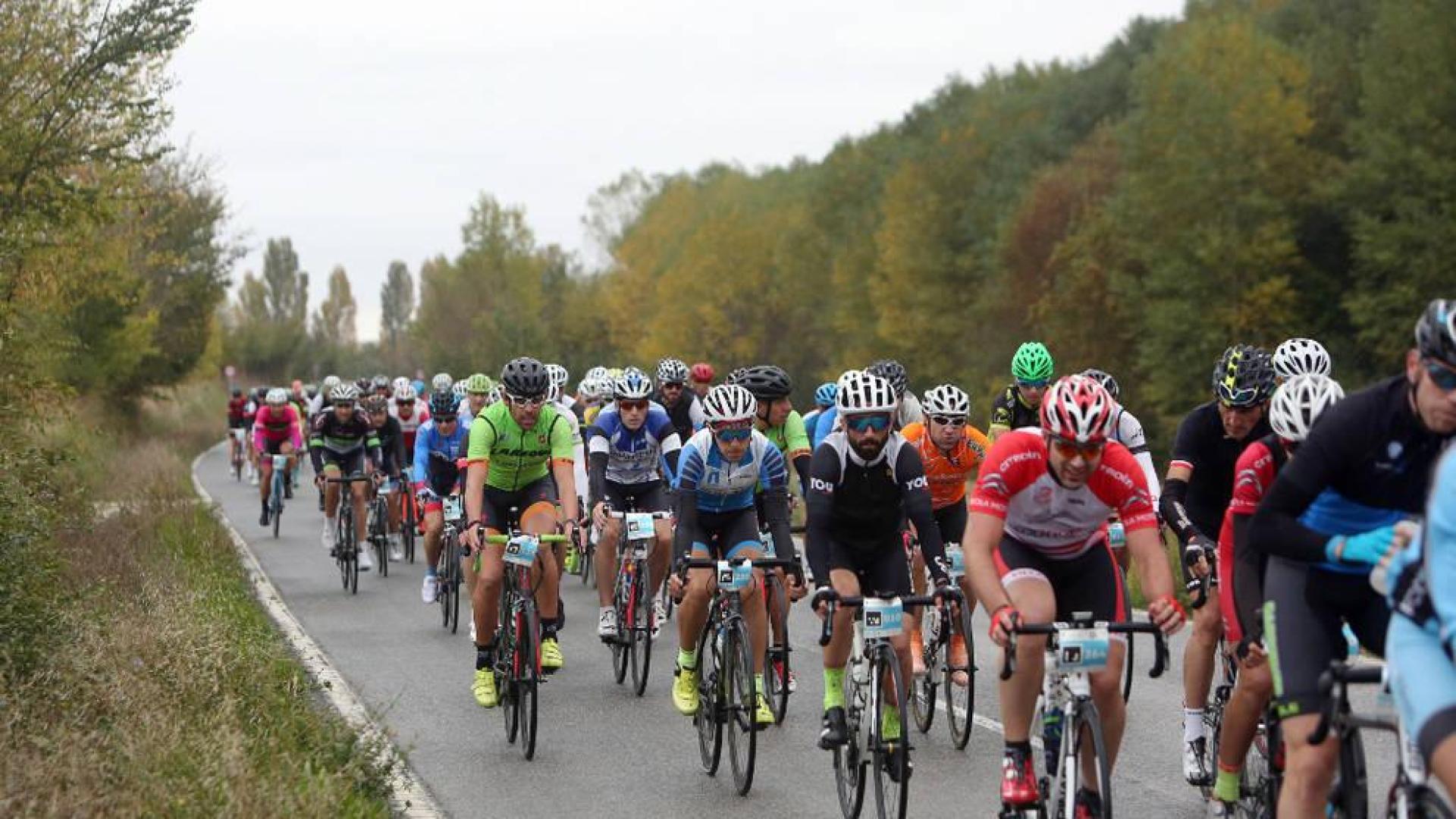 Récord de participación en la Marcha Ciclista Volkswagen Navarra Solidaria