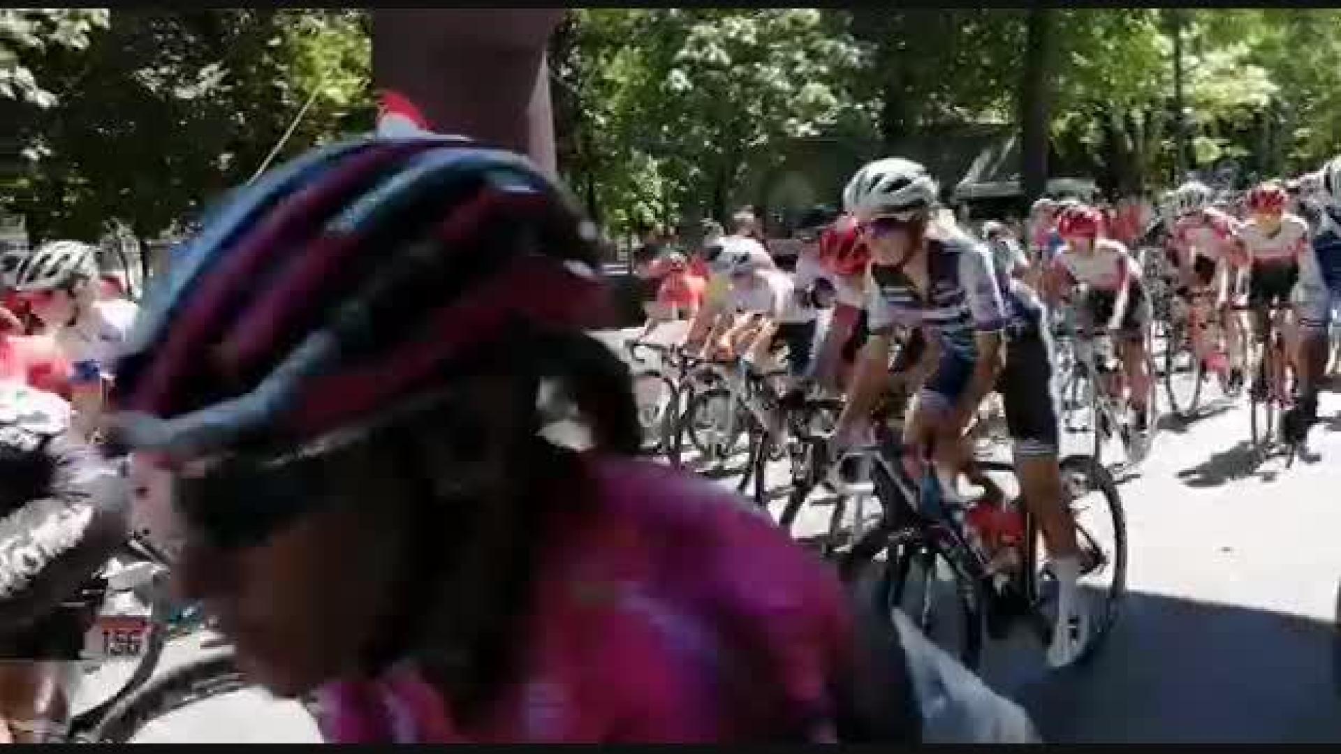 Vídeo de la salida de la segunda prueba de la Navarra Women's elite classic