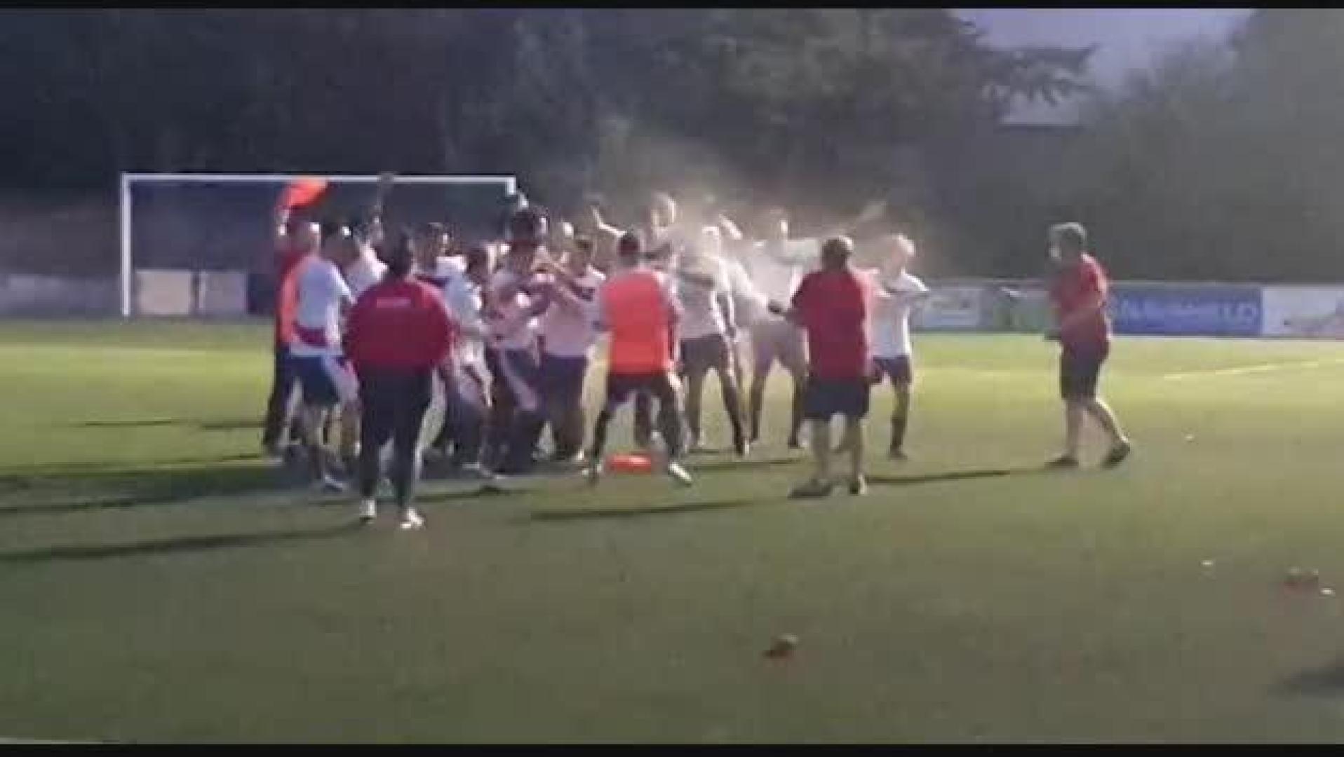 Vídeo con la celebración de la UD Mutilvera tras subir a Segunda B