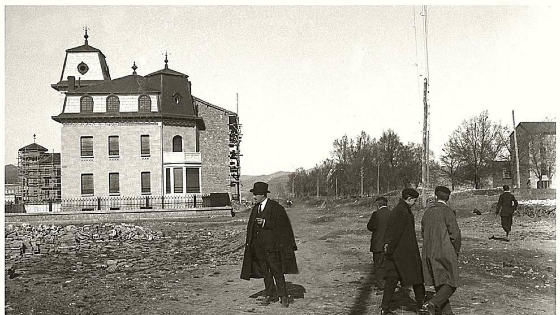 Los primeros edificios que se construyeron en el Segundo Ensanche de Pamplona