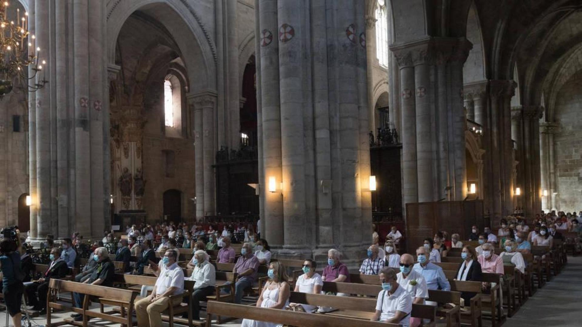 La devoción a Santa Ana no se aplaza