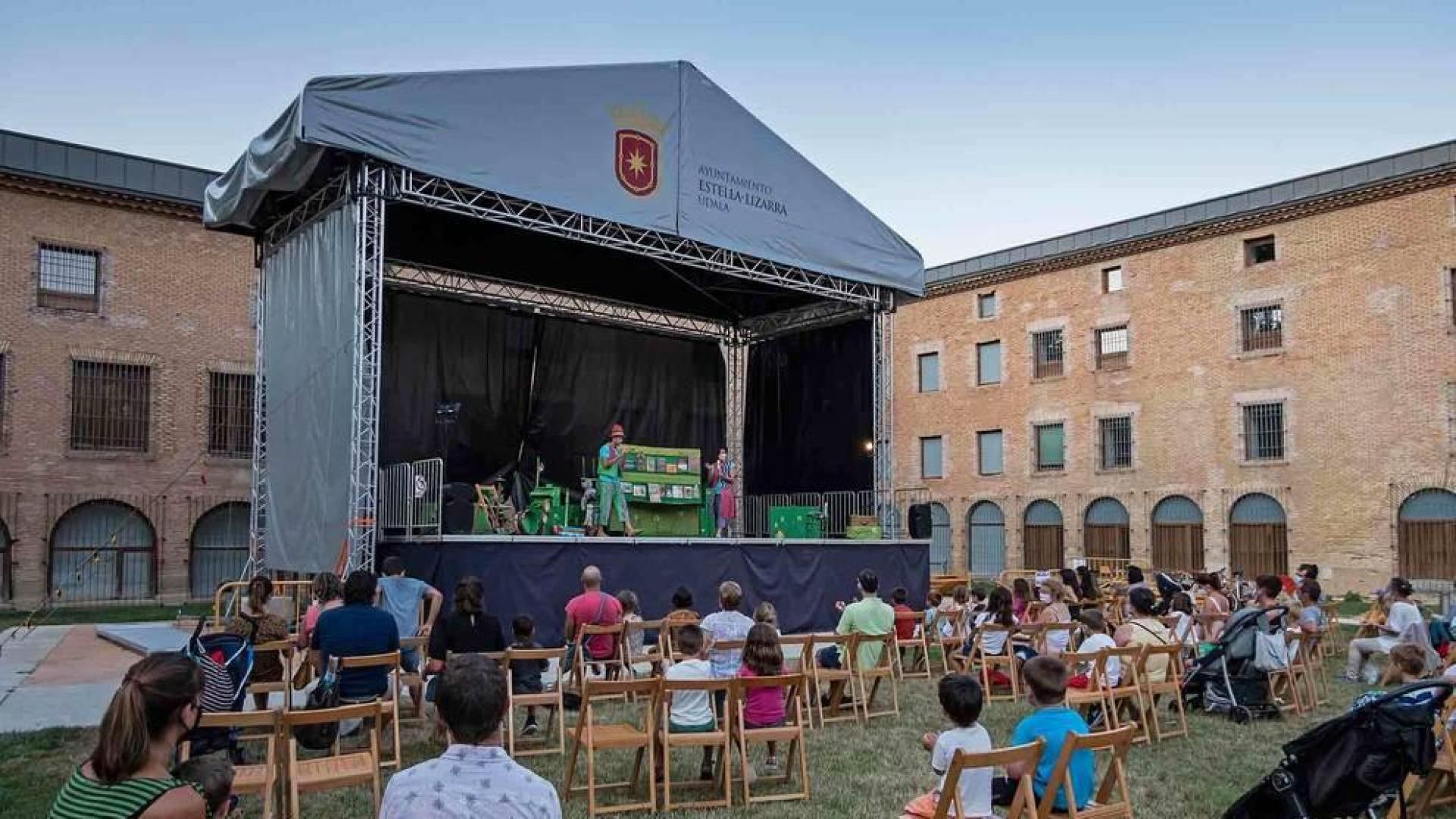 La propuesta cultural de Estella continúa en los jardines de San Benito