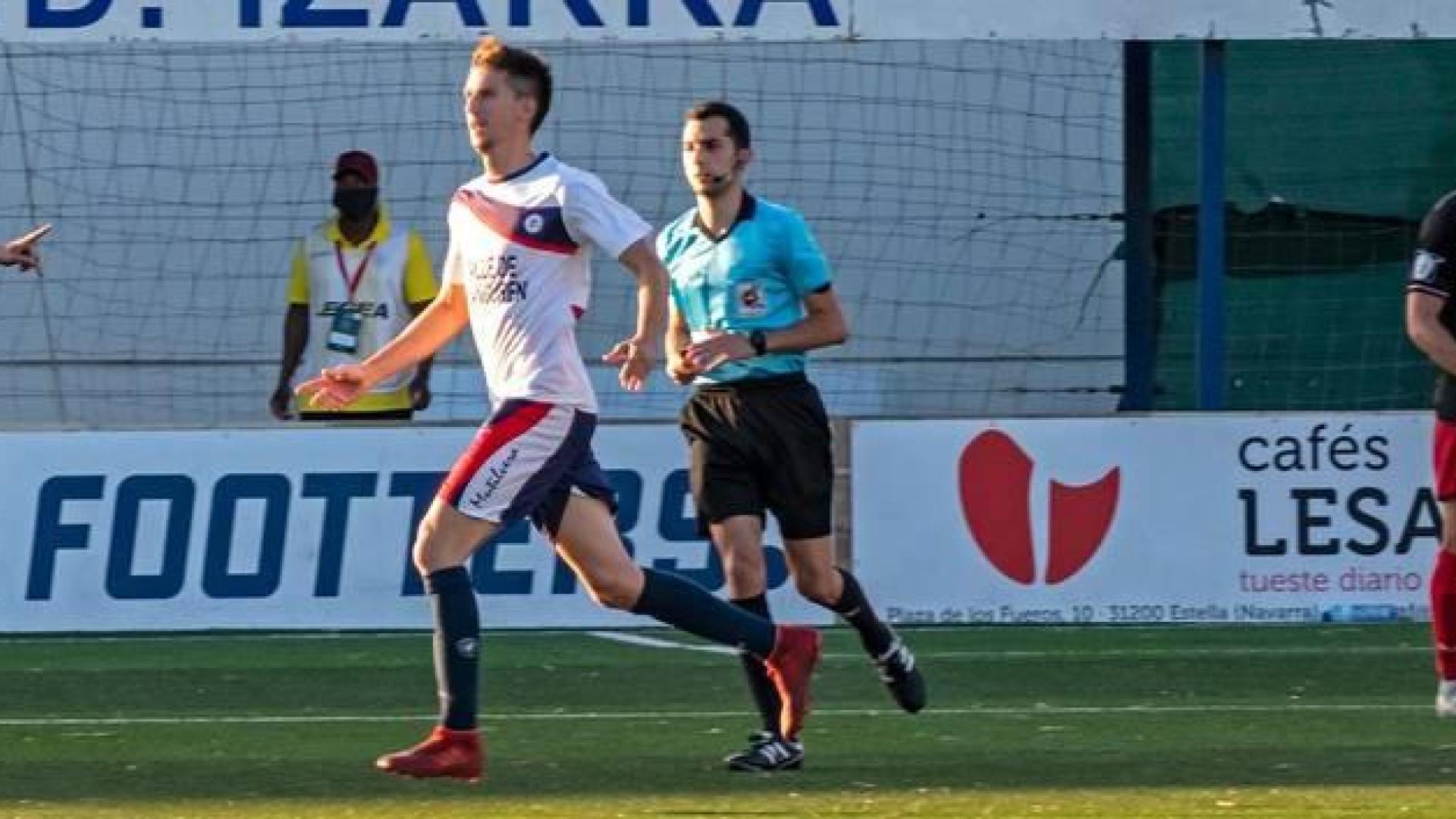 El árbitro navarro Borja Munárriz sube a la Segunda B