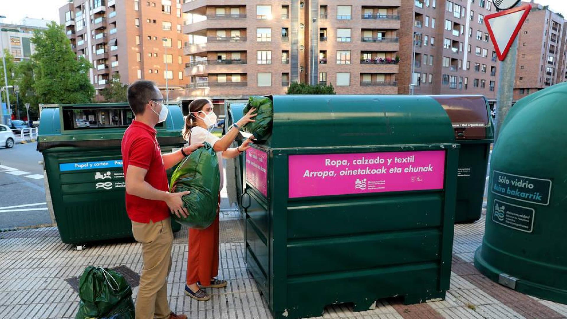 El 75% de la ropa y el calzado se deposita en el contenedor erróneo