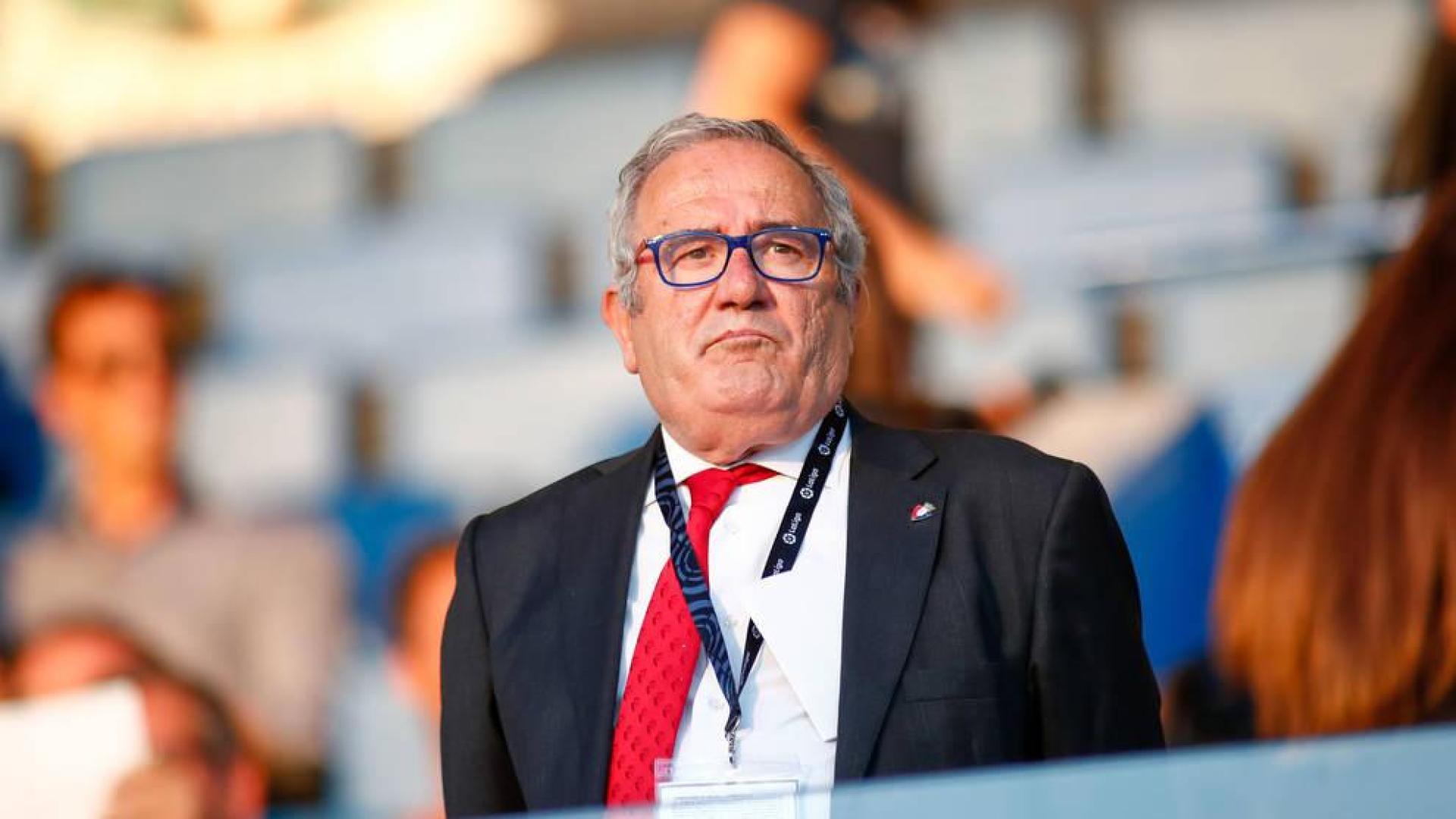 Luis Sabalza, en el palco del estadio de Butarque en la primera jornada de liga