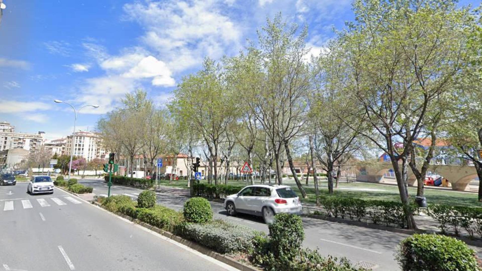 Herido un ciclista en Tudela tras chocar con un turismo y romper la luna trasera