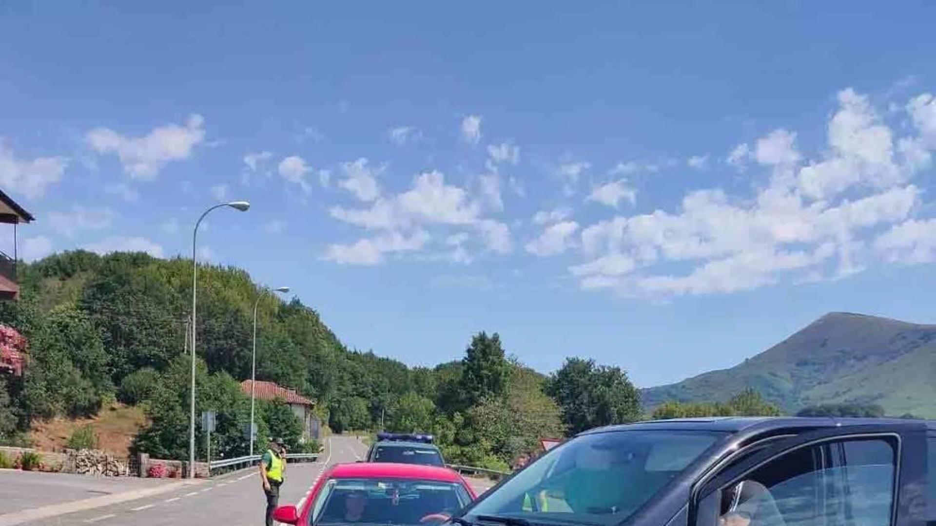 Dos vehículos colisionan en Arizkun, sin causar heridos