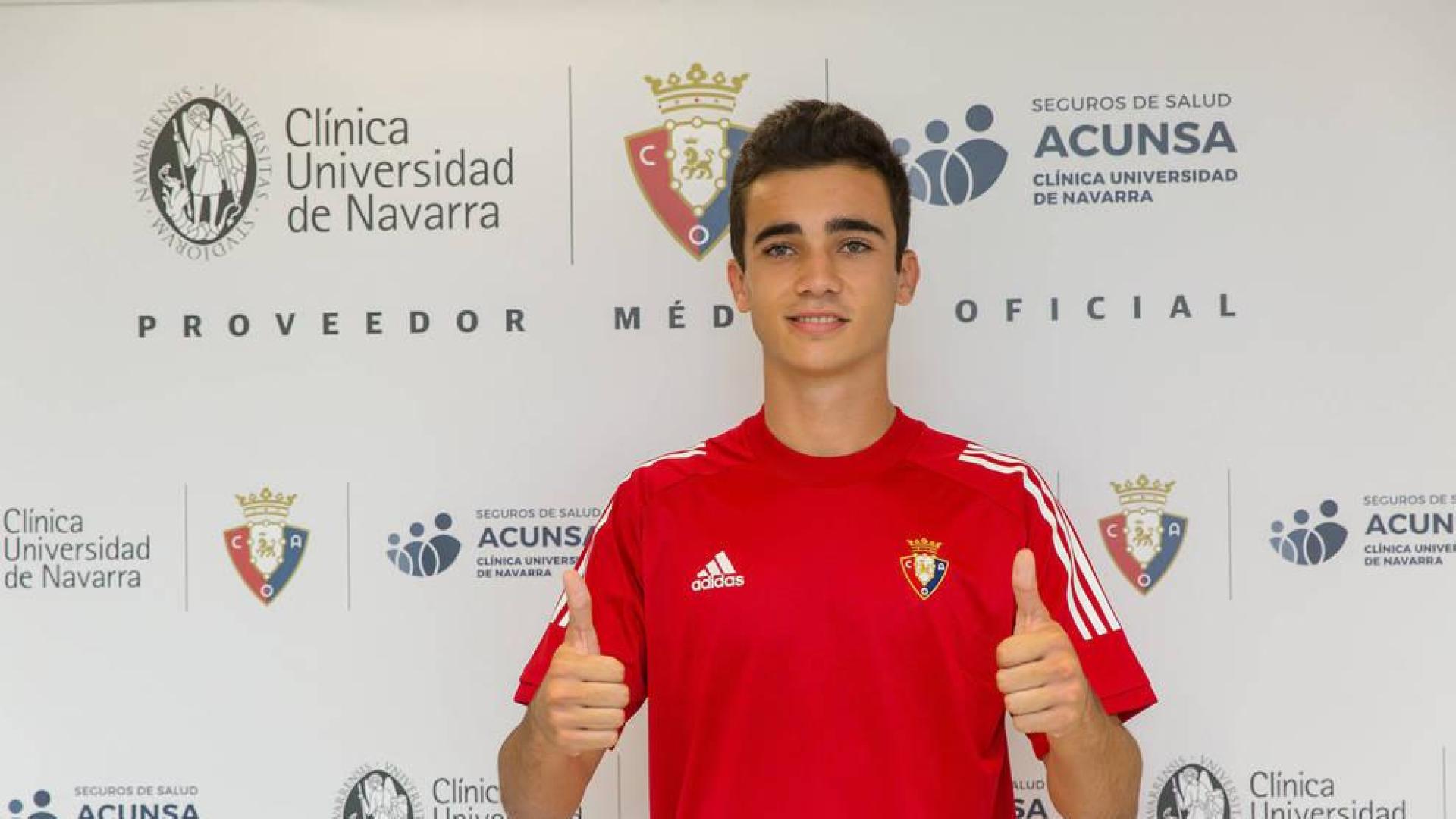 LOS PRIMEROS. Asier Córdoba (imagen), Aimar Oroz y Gorka Zabarte se sometieron ayer a pruebas médicas en la CUN. Hoy lo harán sus compañeros.