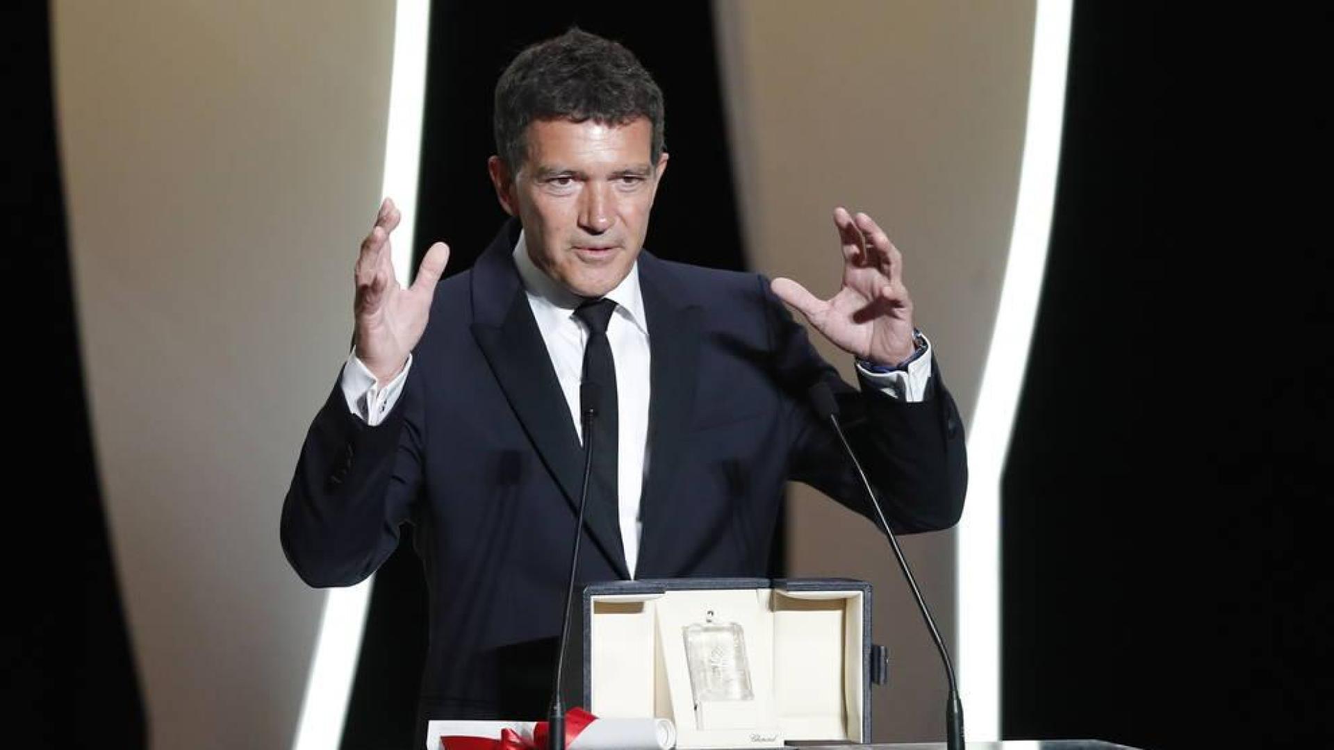 Antonio Banderas logra en Cannes el reconocimiento a una larga carrera